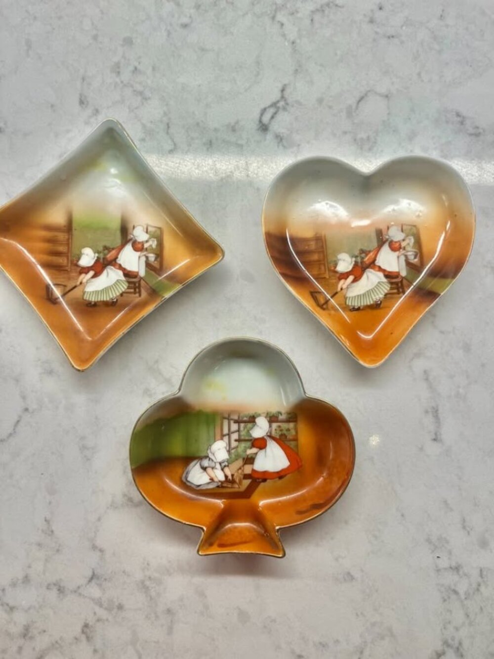 Antique set of Royal Bayreuth Bavaria Porcelain Trinket /Nut Dishes
